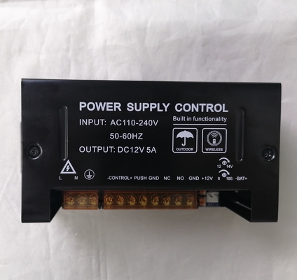 100 V a 240 V AC Entrada 12 V DC Saída Controle da fonte de alimentação